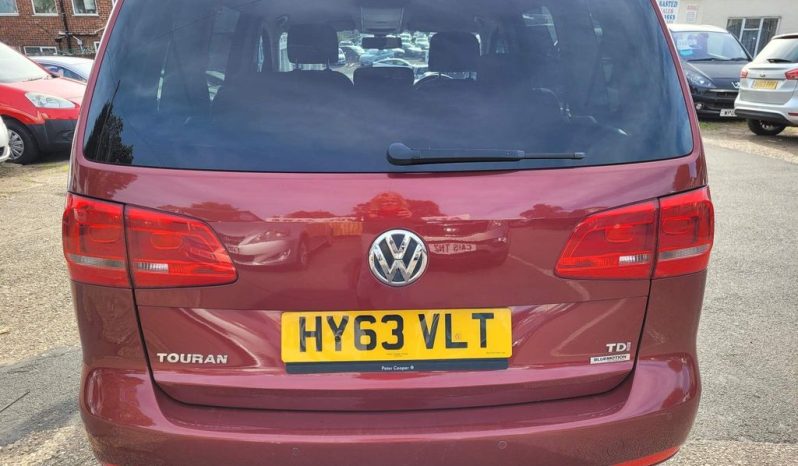 
								VOLKSWAGEN Touran 2013 full									