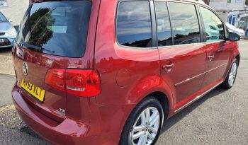 
									VOLKSWAGEN Touran 2013 full								
