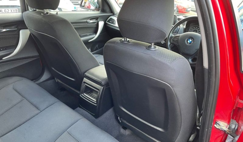 
								BMW 1 Series 2011 full									