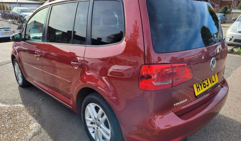 
								VOLKSWAGEN Touran 2013 full									