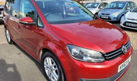 VOLKSWAGEN Touran 2013