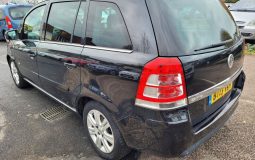 VAUXHALL Zafira 2013